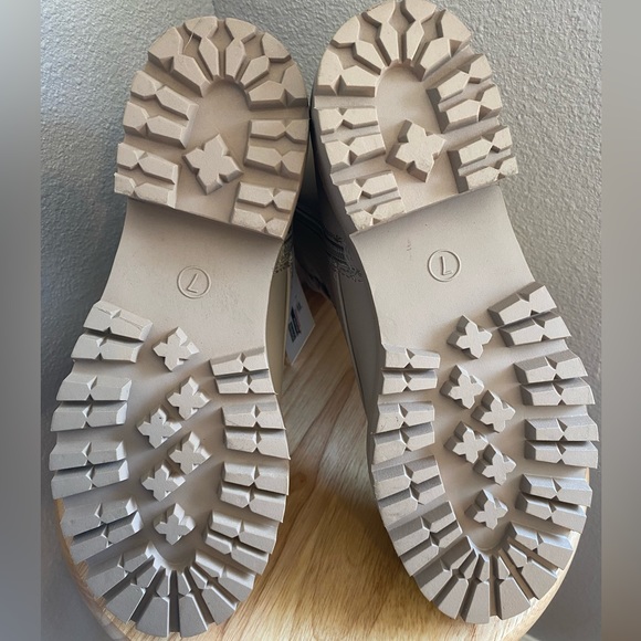 A New Day Brand Saylor Boots. NWT - Picture 4 of 4